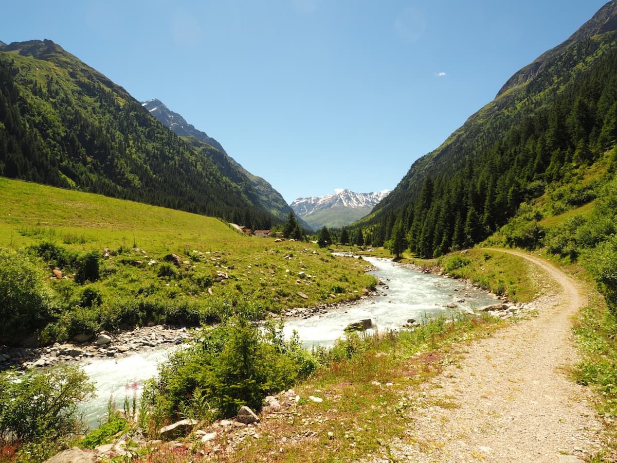 mercantour sentier pédestre